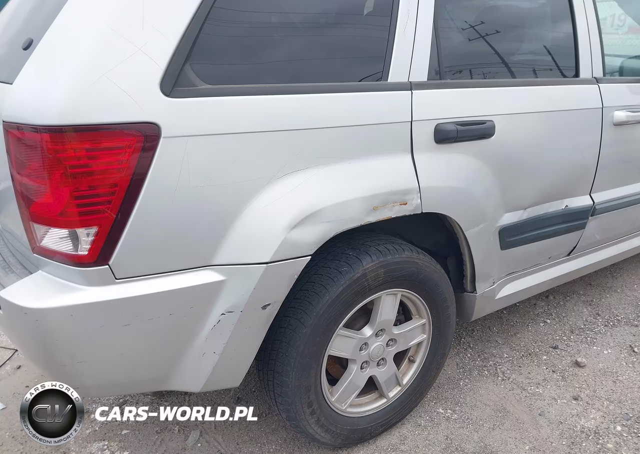 2007 Jeep Grand Cherokee Laredo VIN:1J8GS48KX7C526725 - 6