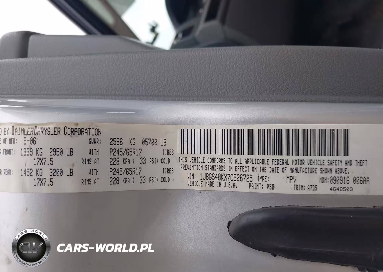 2007 Jeep Grand Cherokee Laredo VIN:1J8GS48KX7C526725 - 9