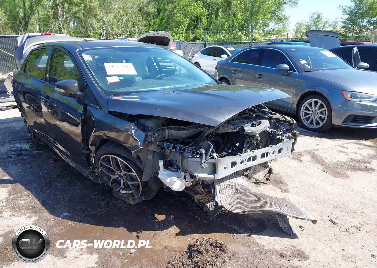 2015 Ford Focus Se VIN:1FADP3F26FL260861 - 6