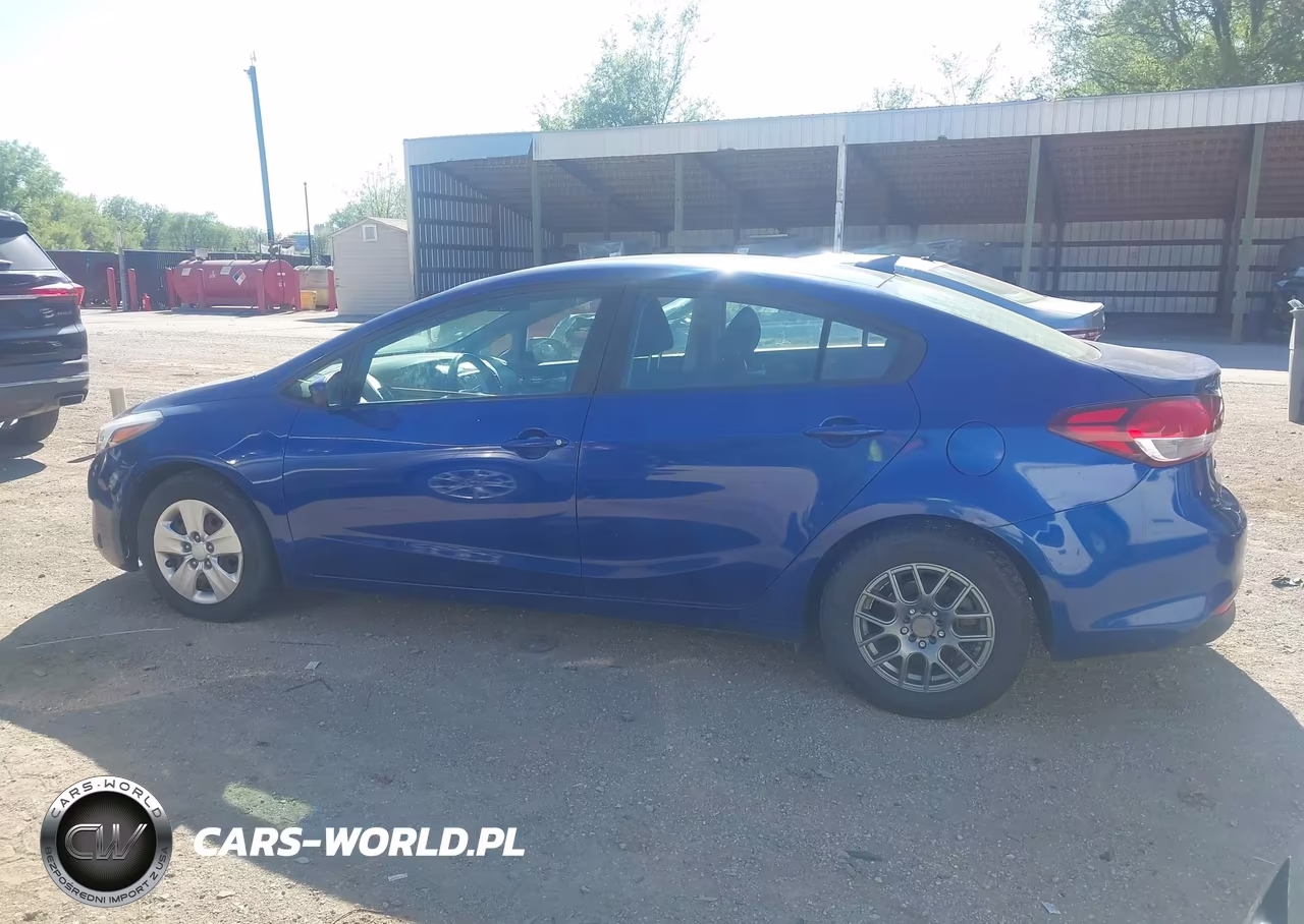 2018 Kia Forte Lx VIN:3KPFL4A71JE174771 - 14