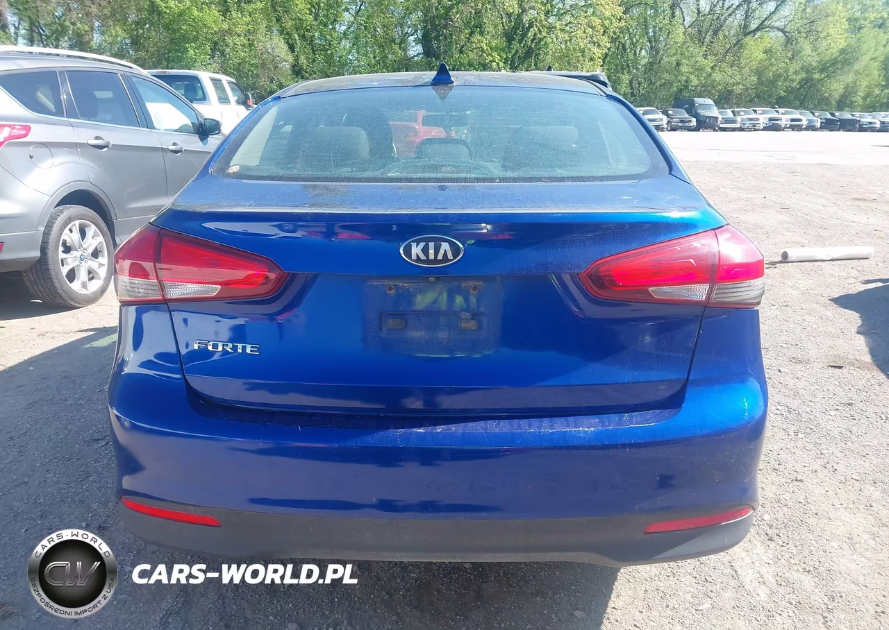 2018 Kia Forte Lx VIN:3KPFL4A71JE174771 - 16