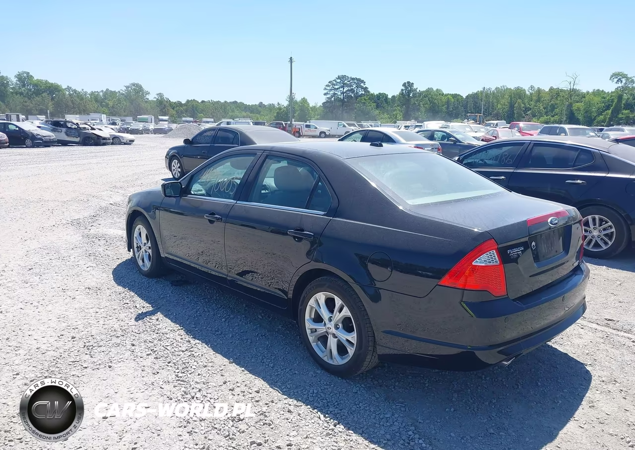 2012 Ford Fusion Se VIN:3FAHP0HG7CR179924 - 3