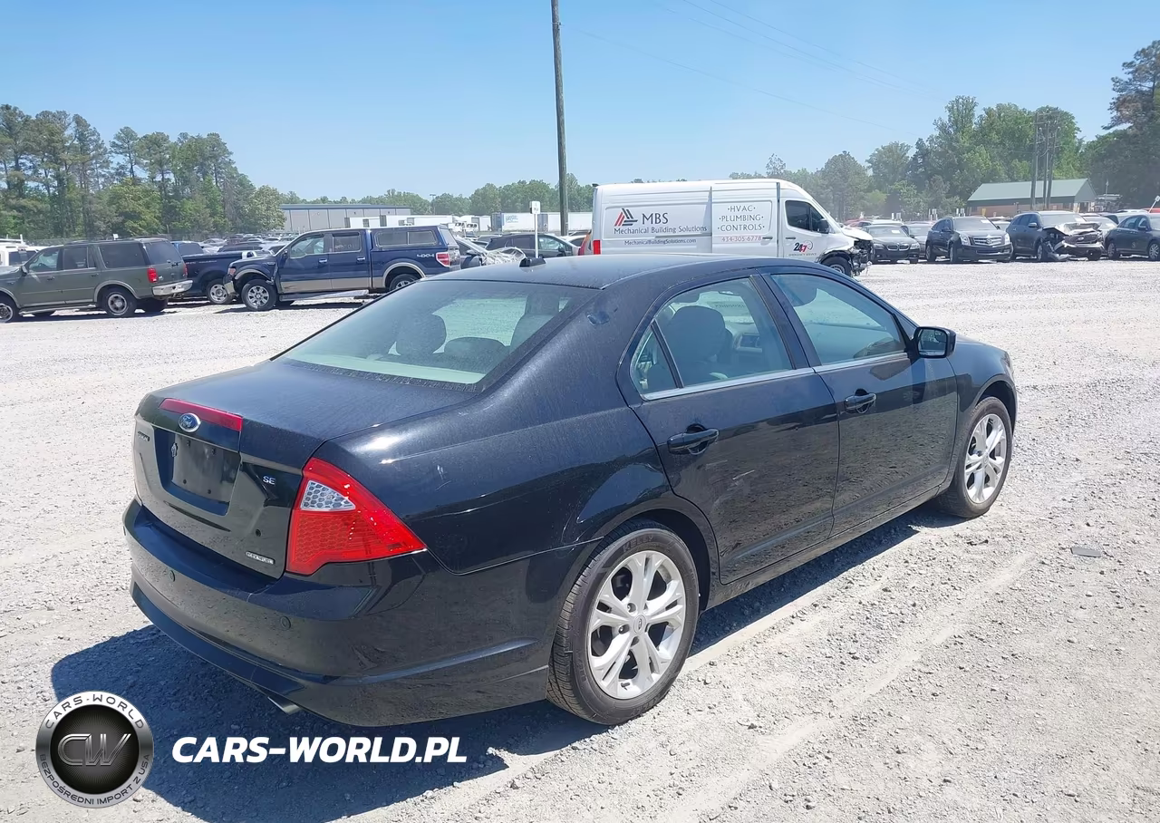2012 Ford Fusion Se VIN:3FAHP0HG7CR179924 - 4