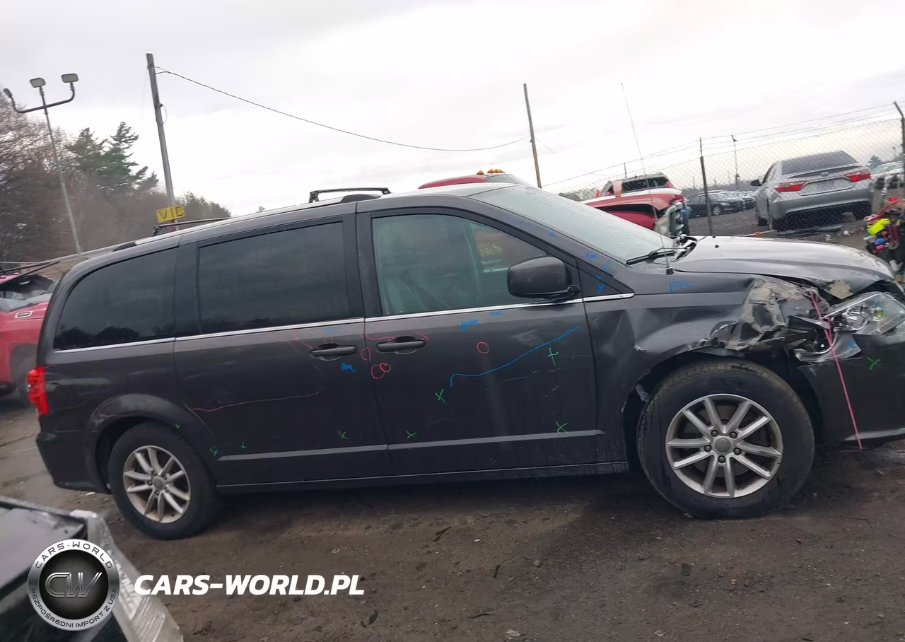 2018 Dodge Grand Caravan Sxt VIN:2C4RDGCG7JR215444 - 13
