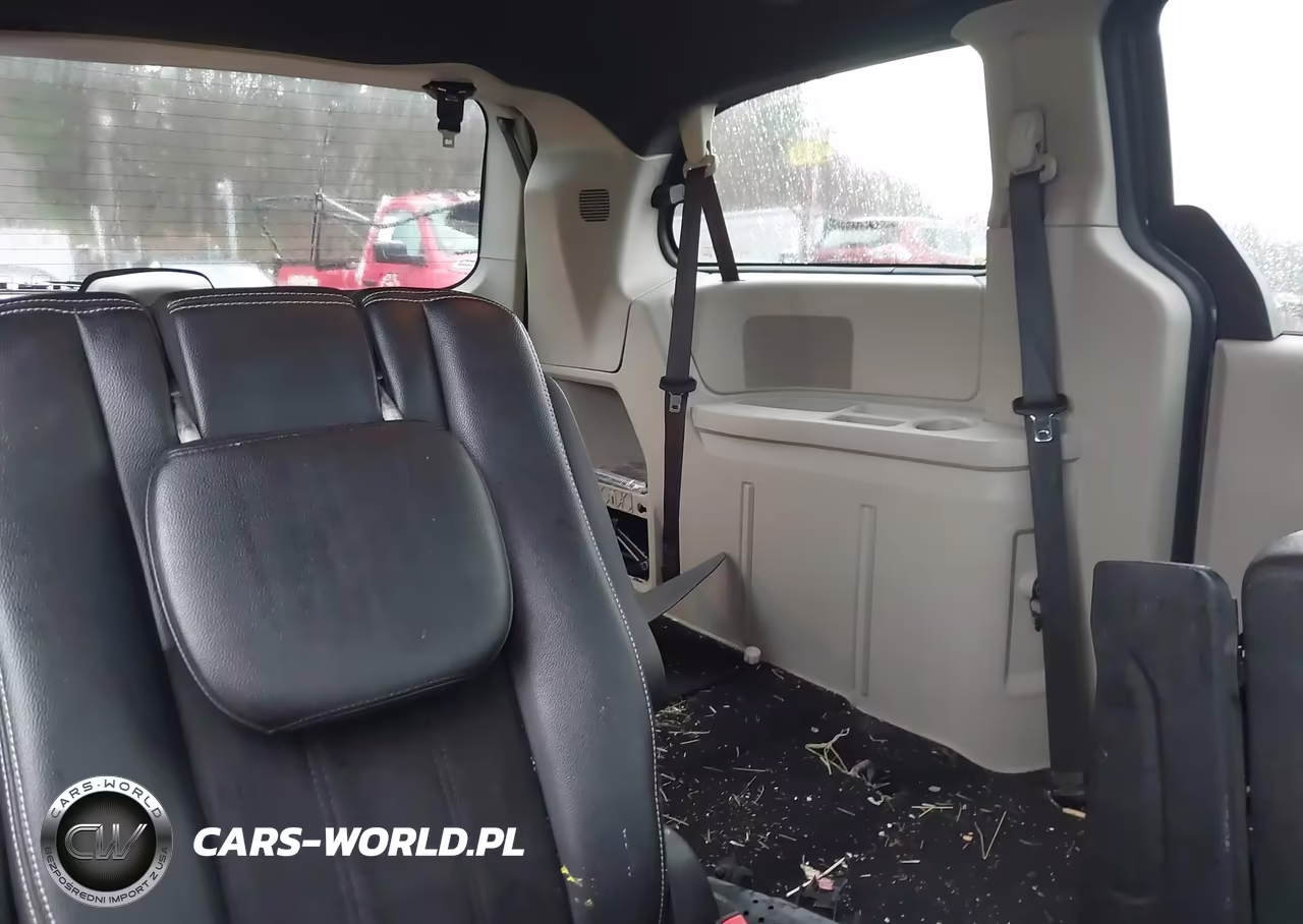 2018 Dodge Grand Caravan Sxt VIN:2C4RDGCG7JR215444 - 8