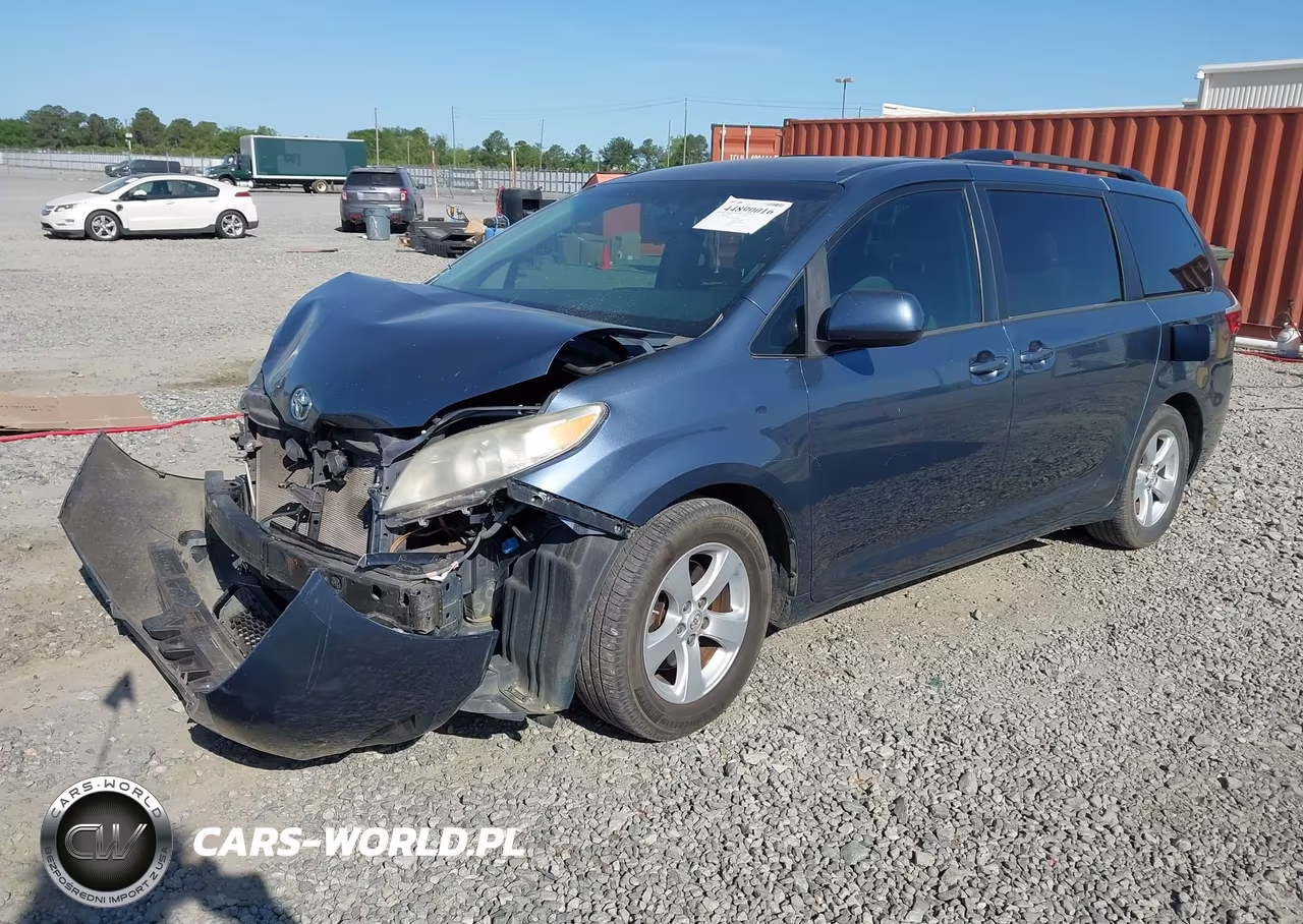 2015 Toyota Sienna Le 8 Passenger VIN:5TDKK3DC2FS557734 - 2