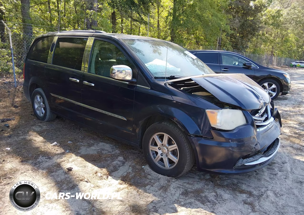 2012 Chrysler Town & Country Touring