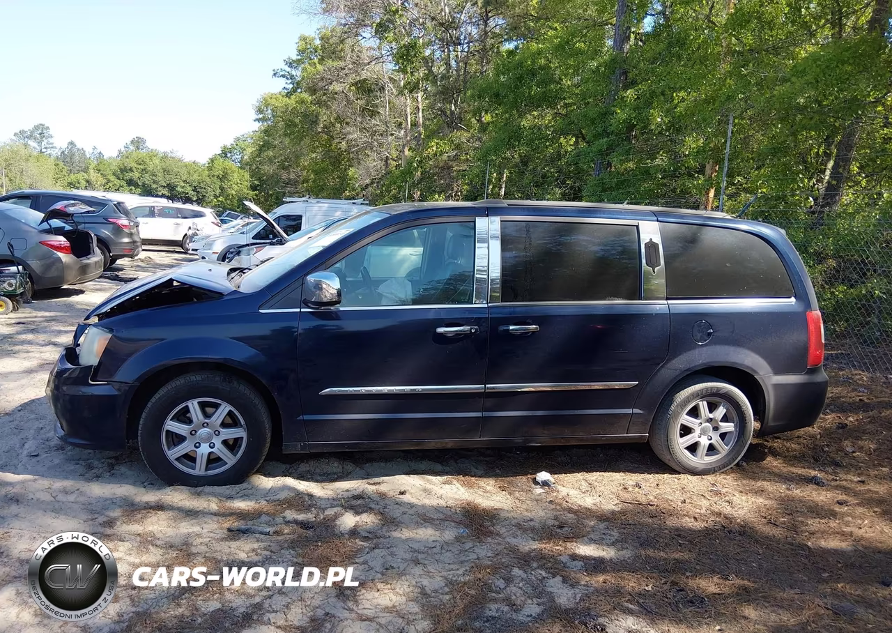 2012 Chrysler Town & Country Touring VIN:2C4RC1BG2CR353347 - 14