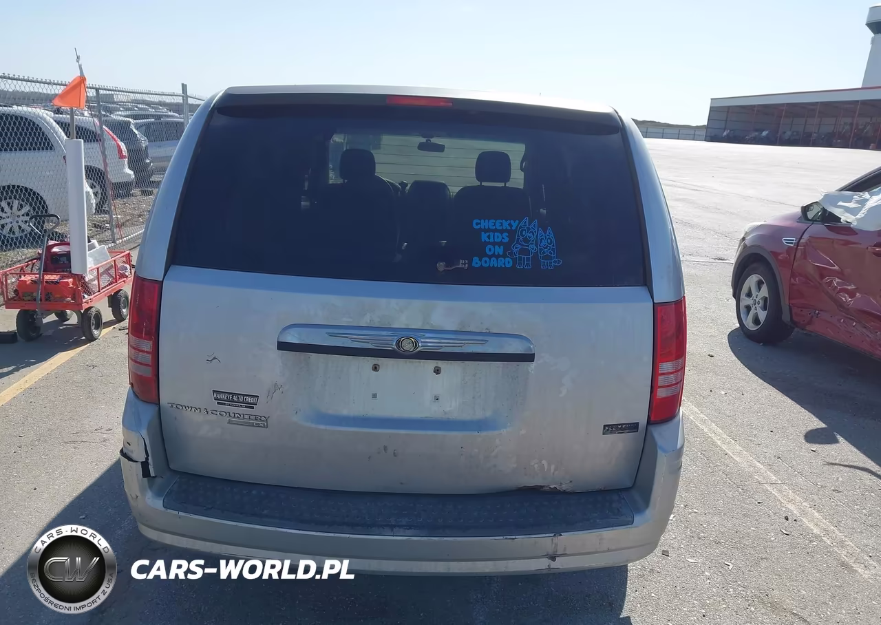 2008 Chrysler Town & Country Lx VIN:2A8HR44H88R674696 - 16