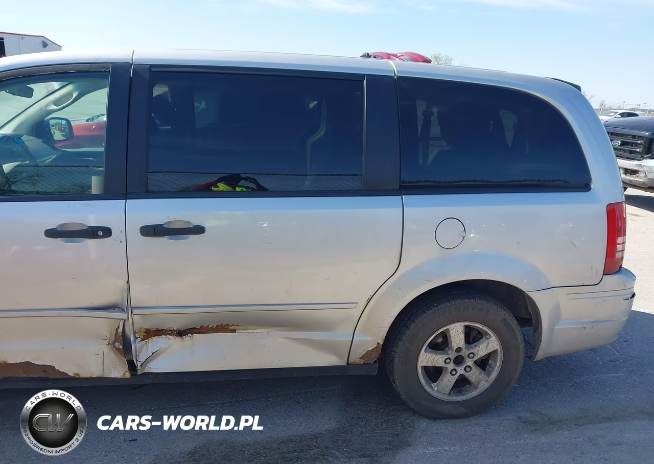 2008 Chrysler Town & Country Lx VIN:2A8HR44H88R674696 - 6