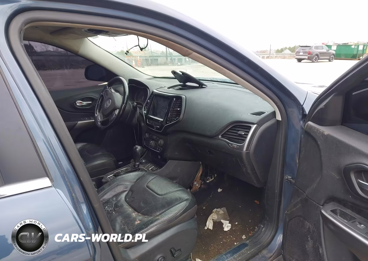 2020 Jeep Cherokee Limited 4X4 VIN:1C4PJMDX4LD532178 - 5