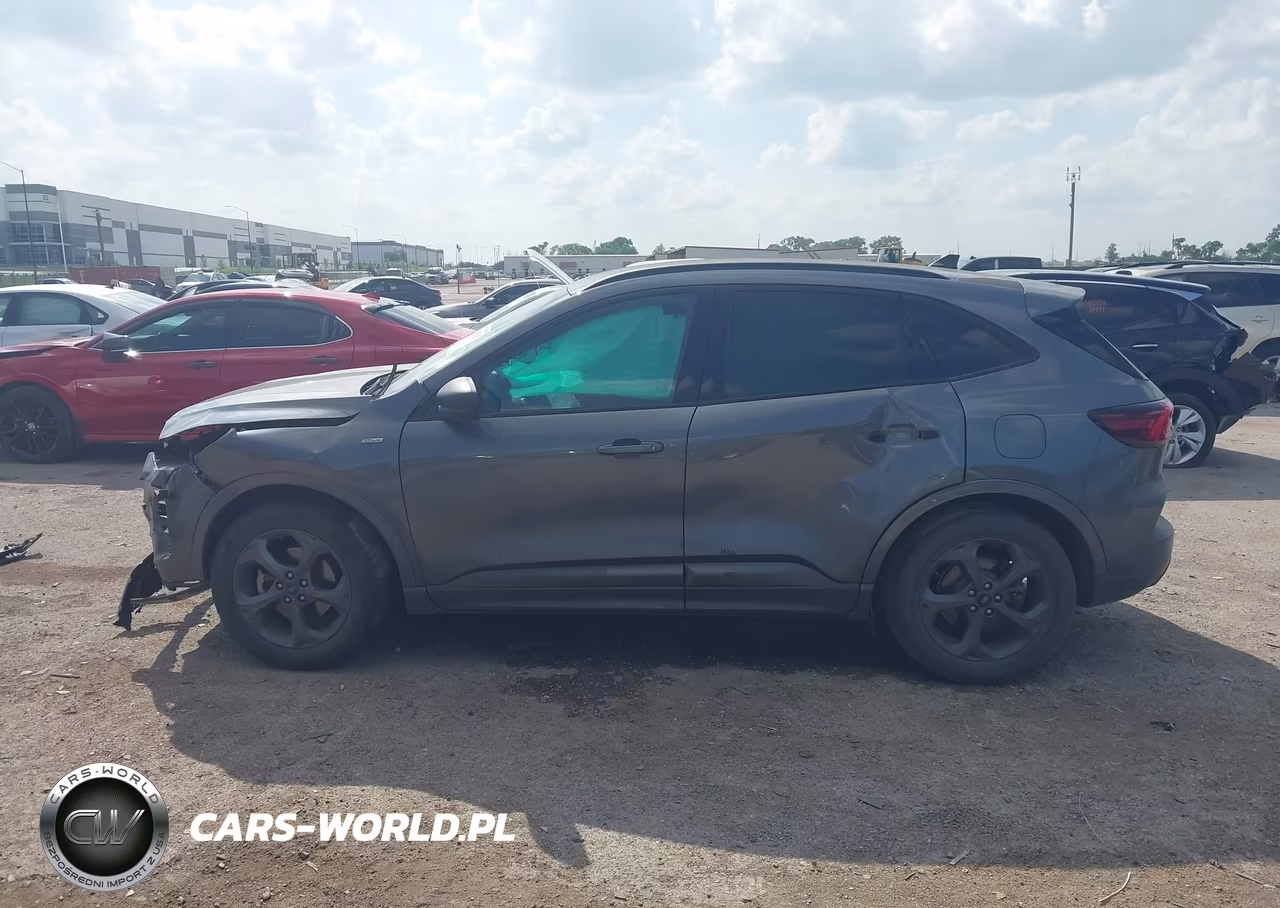 2023 Ford Escape St-Line VIN:1FMCU0MN1PUA02832 - 13