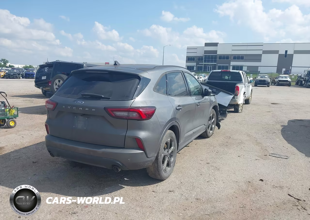 2023 Ford Escape St-Line VIN:1FMCU0MN1PUA02832 - 4
