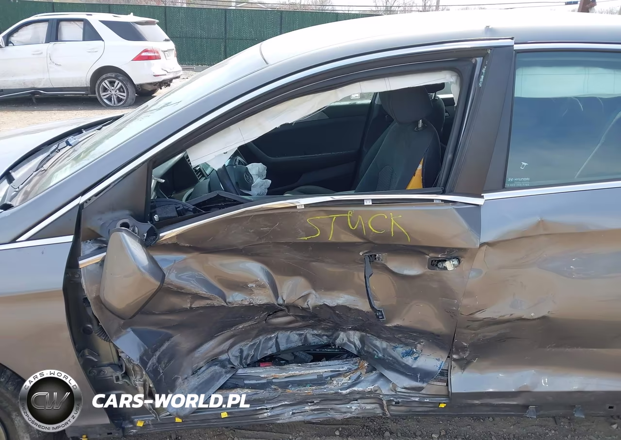 2019 Hyundai Sonata Se VIN:5NPE24AF4KH795652 - 6