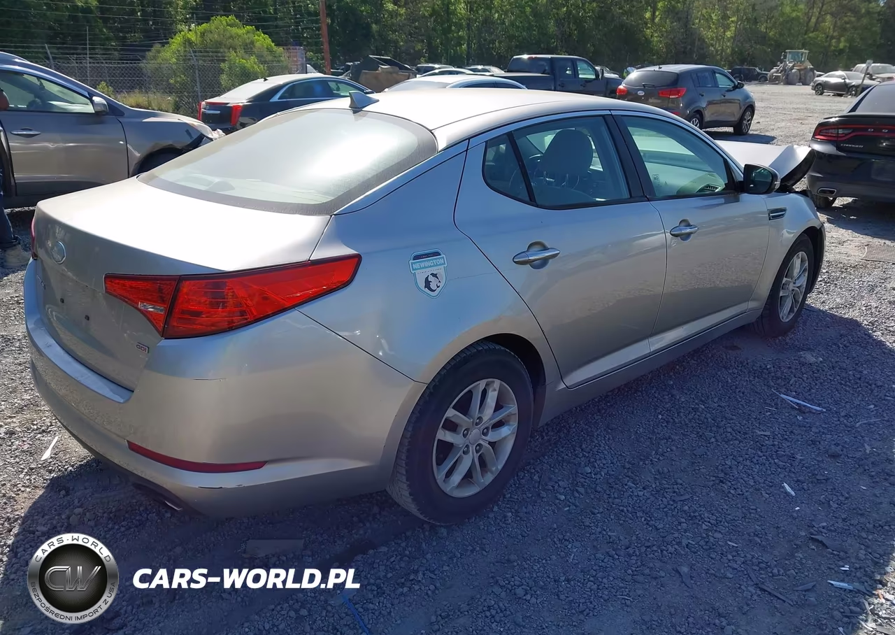 2013 Kia Optima Lx VIN:KNAGM4A76D5392249 - 4