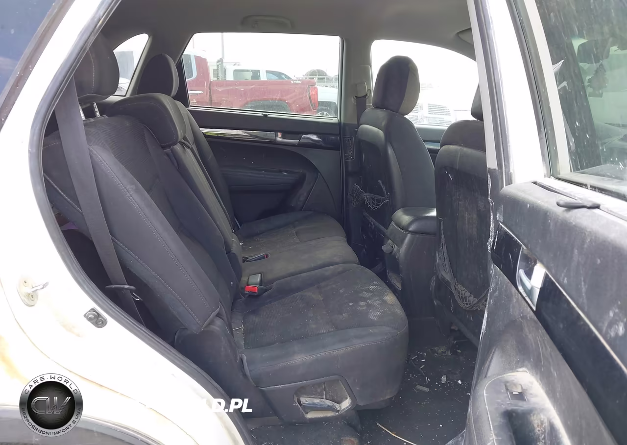 2015 Kia Sorento Lx VIN:5XYKT4A6XFG603843 - 8
