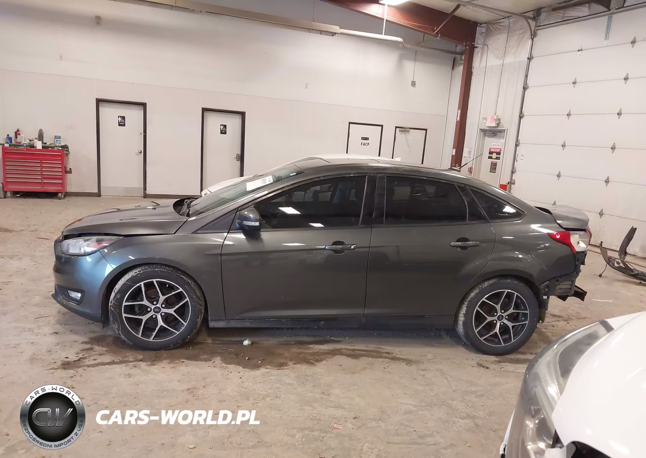2018 Ford Focus Sel VIN:1FADP3H28JL208265 - 14