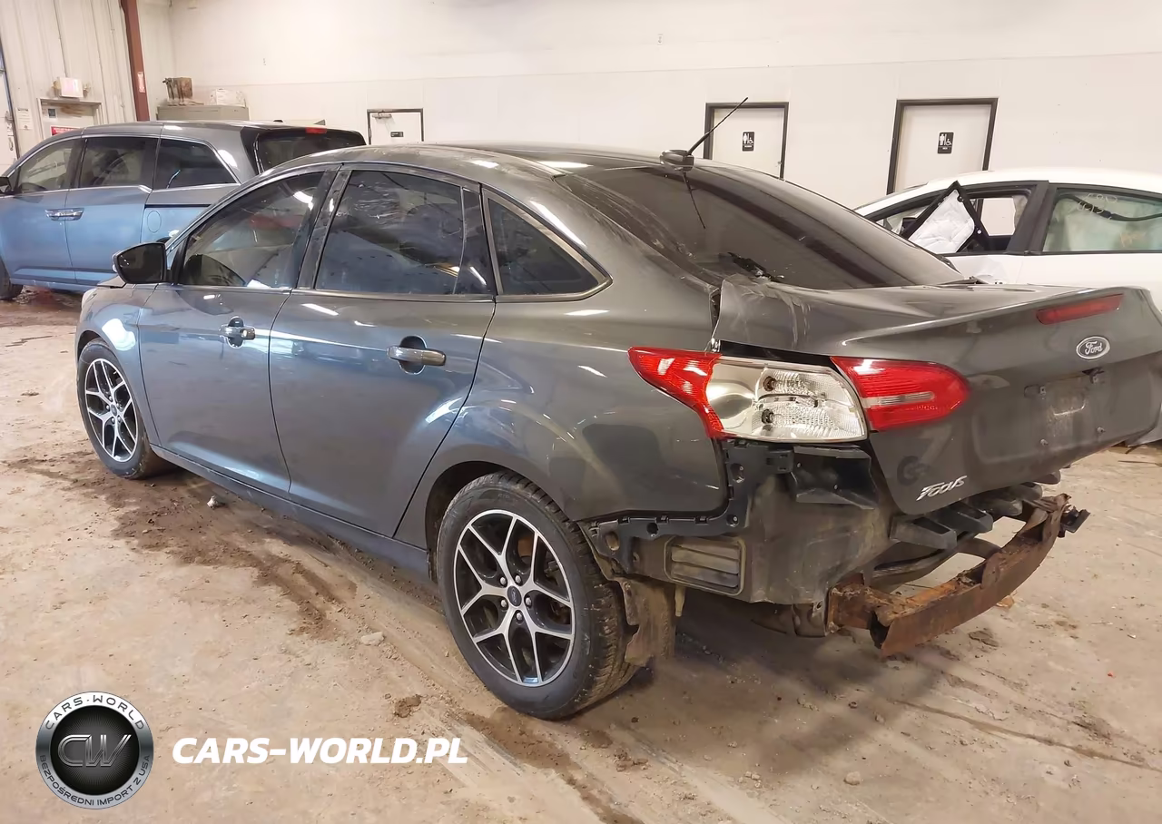 2018 Ford Focus Sel VIN:1FADP3H28JL208265 - 3