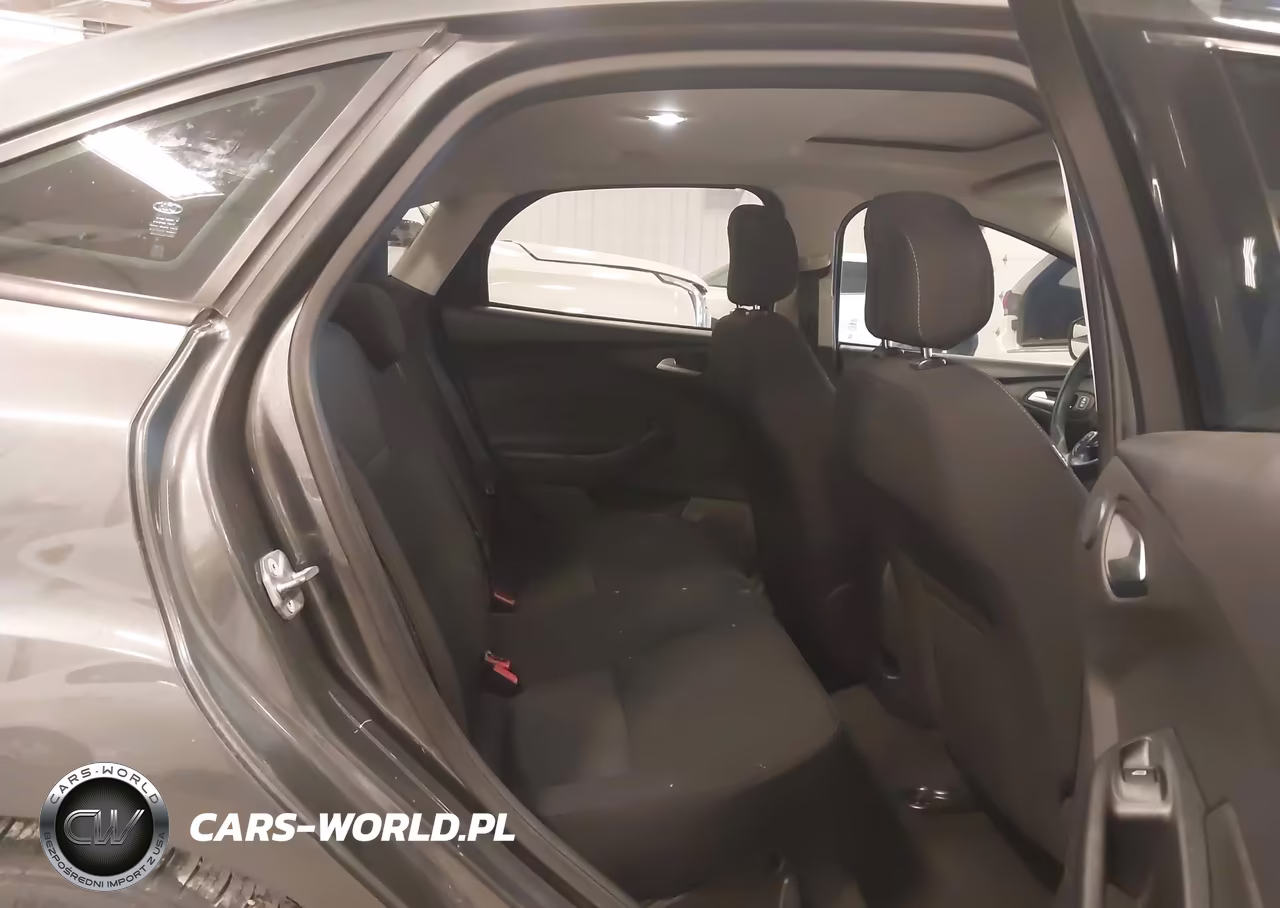 2018 Ford Focus Sel VIN:1FADP3H28JL208265 - 8