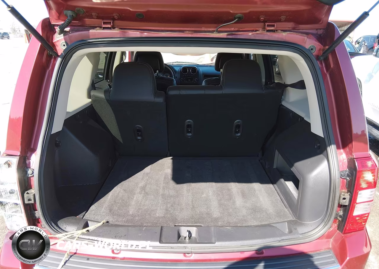 2016 Jeep Patriot High Altitude Edition VIN:1C4NJPFA5GD698846 - 18