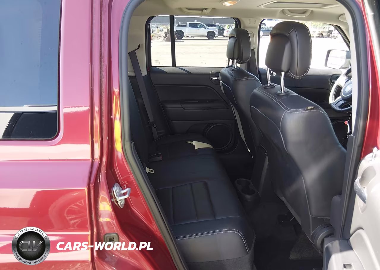 2016 Jeep Patriot High Altitude Edition VIN:1C4NJPFA5GD698846 - 8