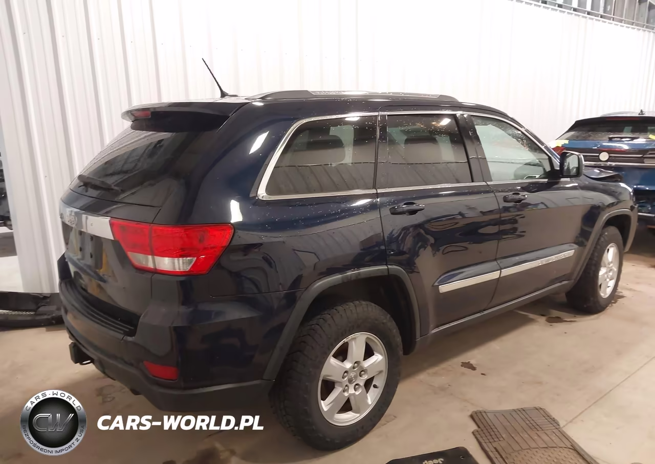 2013 Jeep Grand Cherokee Laredo VIN:1C4RJFAG1DC626034 - 4