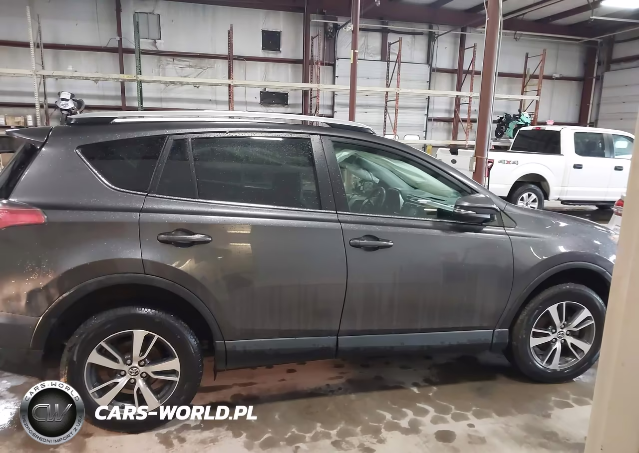 2016 Toyota Rav4 Xle VIN:JTMRFREV0GJ077499 - 13