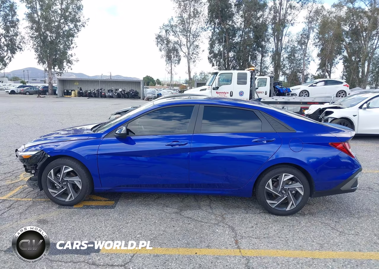 2025 Hyundai Elantra Sel Sport VIN:KMHLM4DG6SU925633 - 14