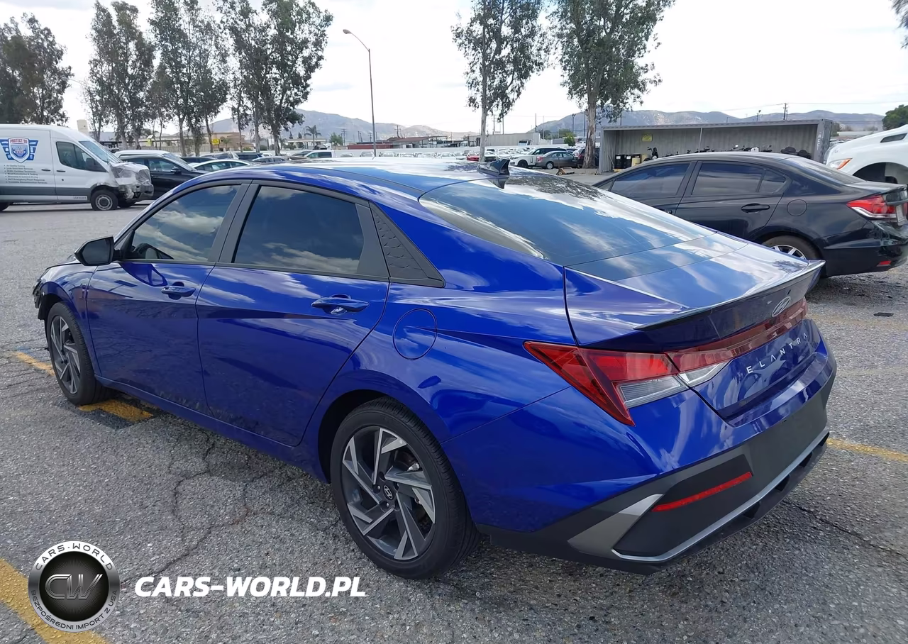 2025 Hyundai Elantra Sel Sport VIN:KMHLM4DG6SU925633 - 3