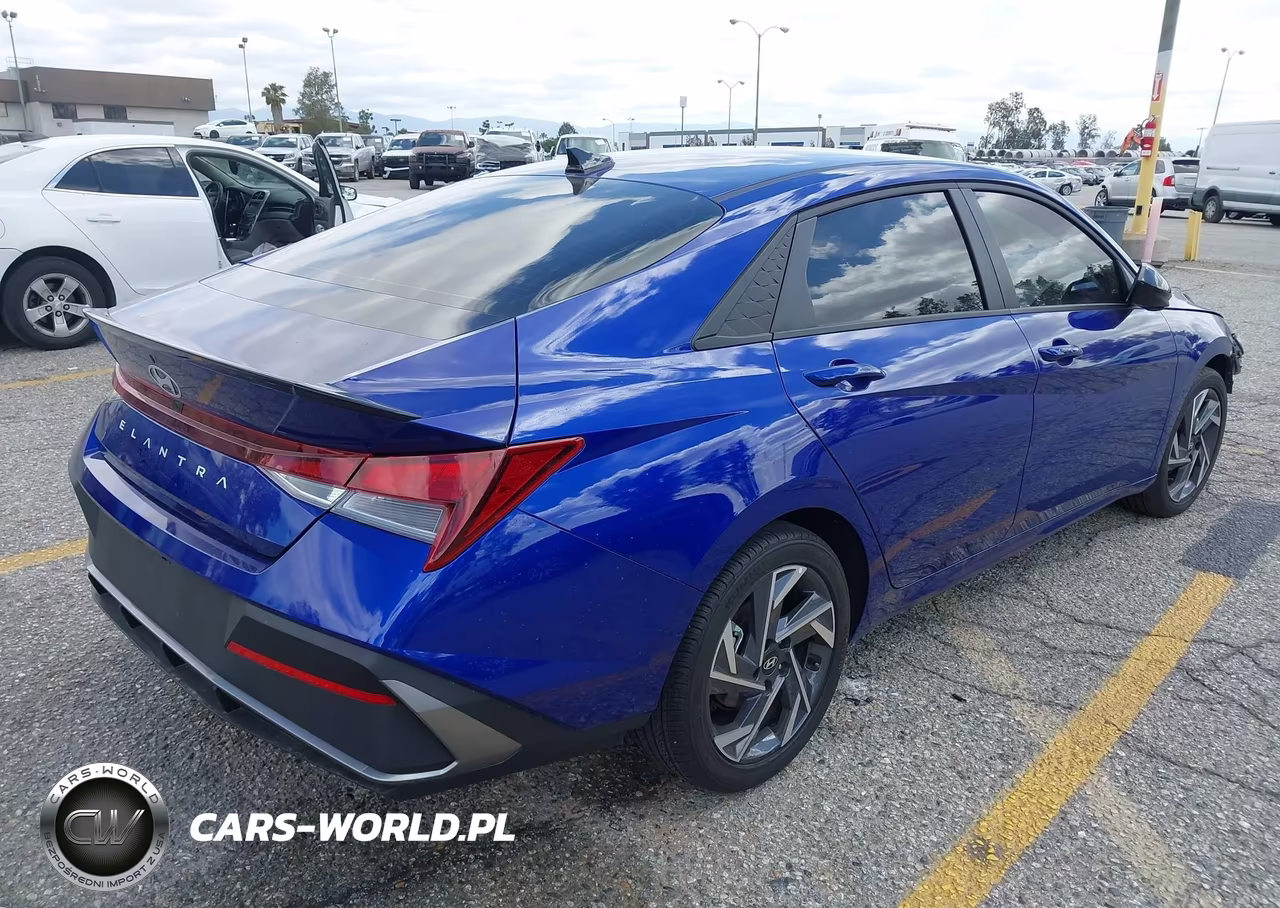 2025 Hyundai Elantra Sel Sport VIN:KMHLM4DG6SU925633 - 4