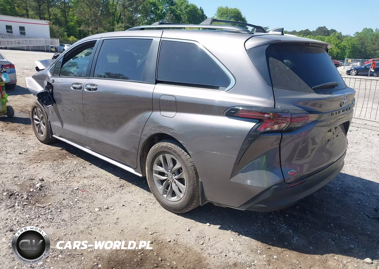 2024 Toyota Sienna Xle VIN:5TDYRKEC4RS205368 - 3