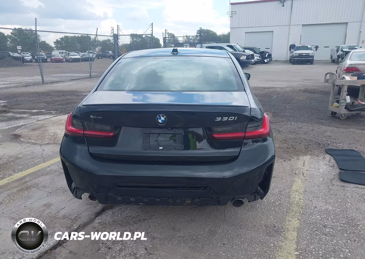 2024 BMW 330I xDrive VIN:3MW89FF01R8E65583 - 16