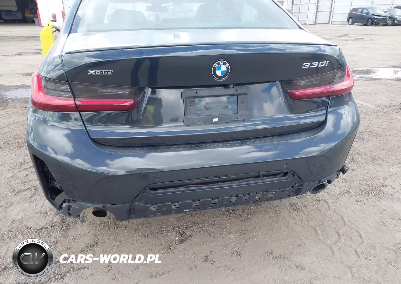 2024 BMW 330I xDrive VIN:3MW89FF01R8E65583 - 18