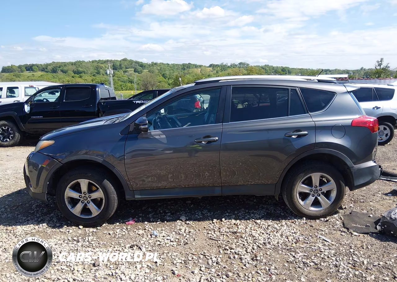 2015 Toyota Rav4 Xle VIN:2T3RFREV8FW292225 - 14
