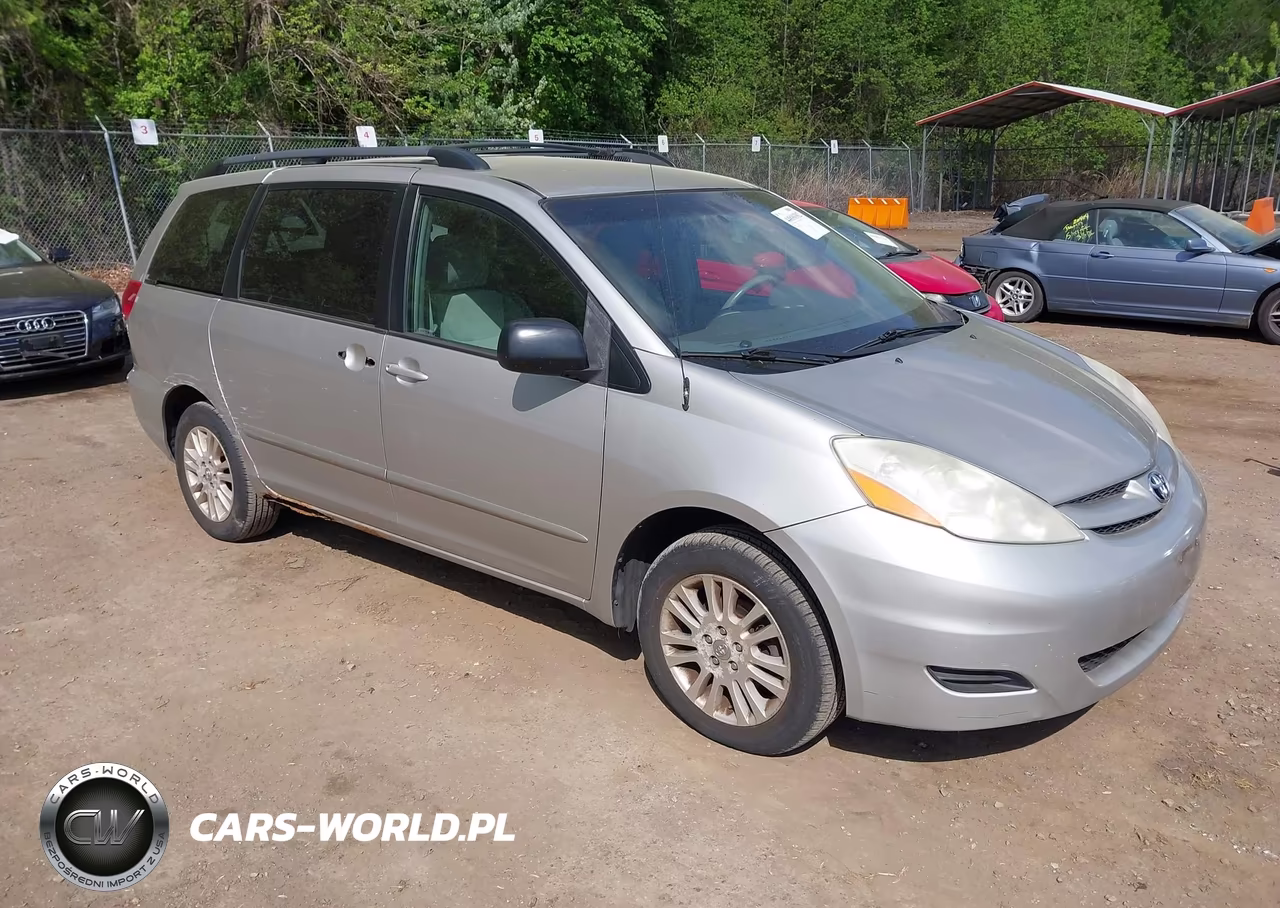 2010 Toyota Sienna Le