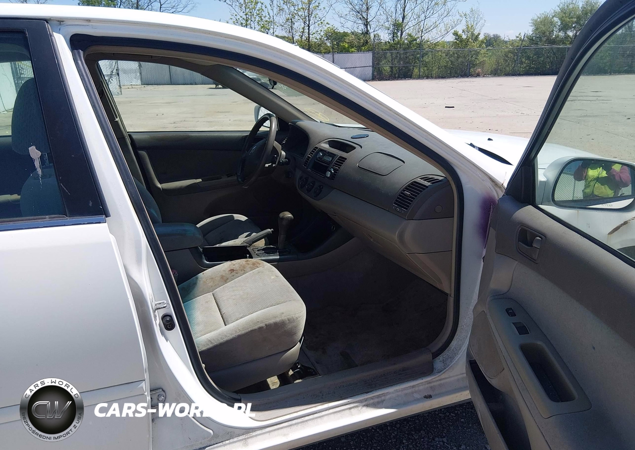 2004 Toyota Camry Le VIN:4T1BE32KX4U289294 - 5