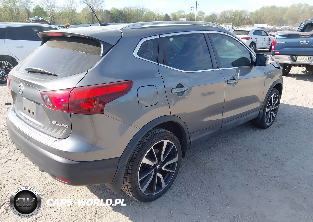 2017 Nissan Rogue Sport Sl VIN:JN1BJ1CR3HW116519 - 4