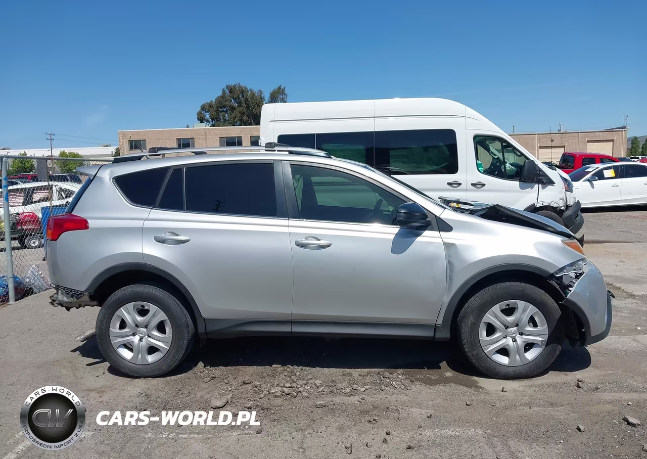 2015 Toyota Rav4 Le VIN:JTMBFREV4FJ035692 - 14