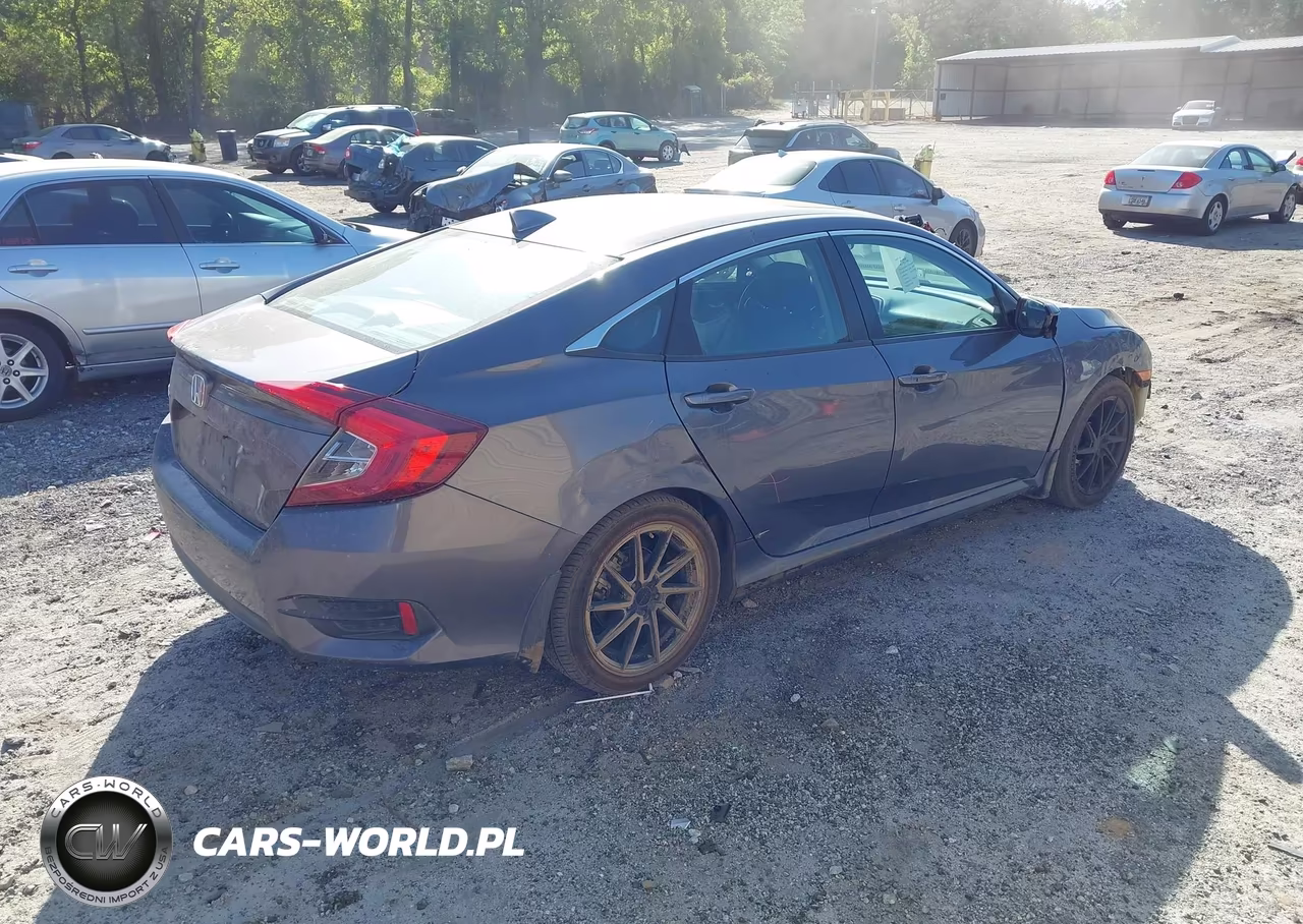 2018 Honda Civic Ex VIN:2HGFC2F74JH558675 - 4