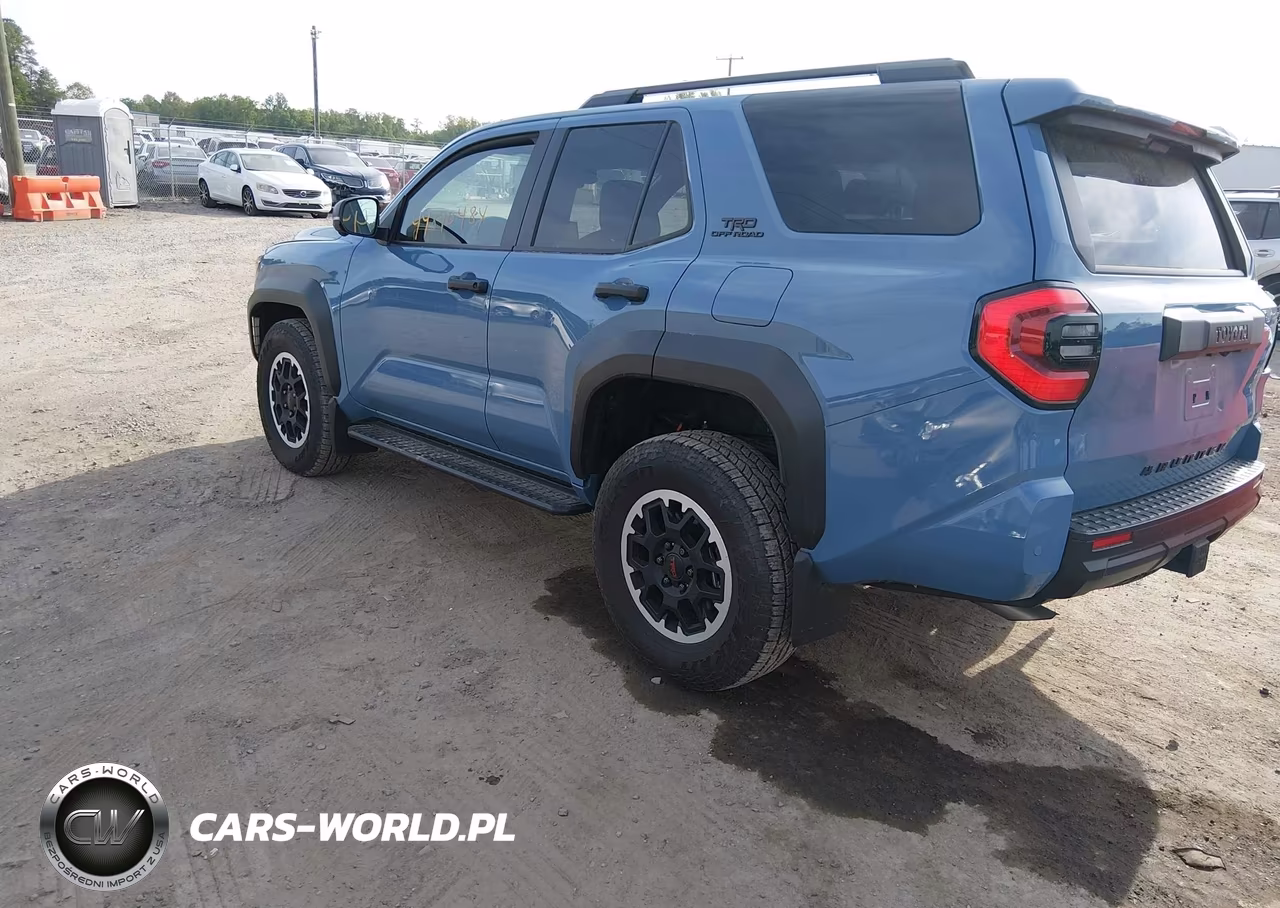 2025 Toyota 4Runner Trd Off Road Premium VIN:JTEVA5BR8S5012460 - 3
