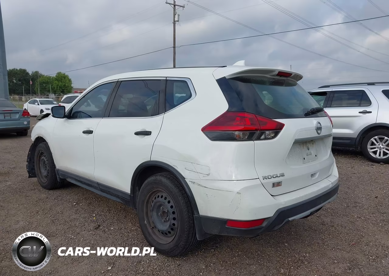 2019 Nissan Rogue S VIN:5N1AT2MT6KC769045 - 3