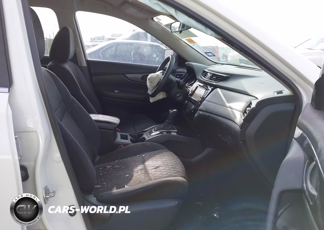 2019 Nissan Rogue S VIN:5N1AT2MT6KC769045 - 5