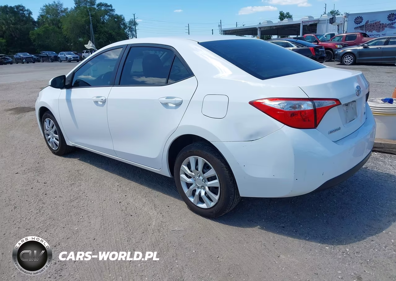 2016 Toyota Corolla Le VIN:5YFBURHE4GP564199 - 3