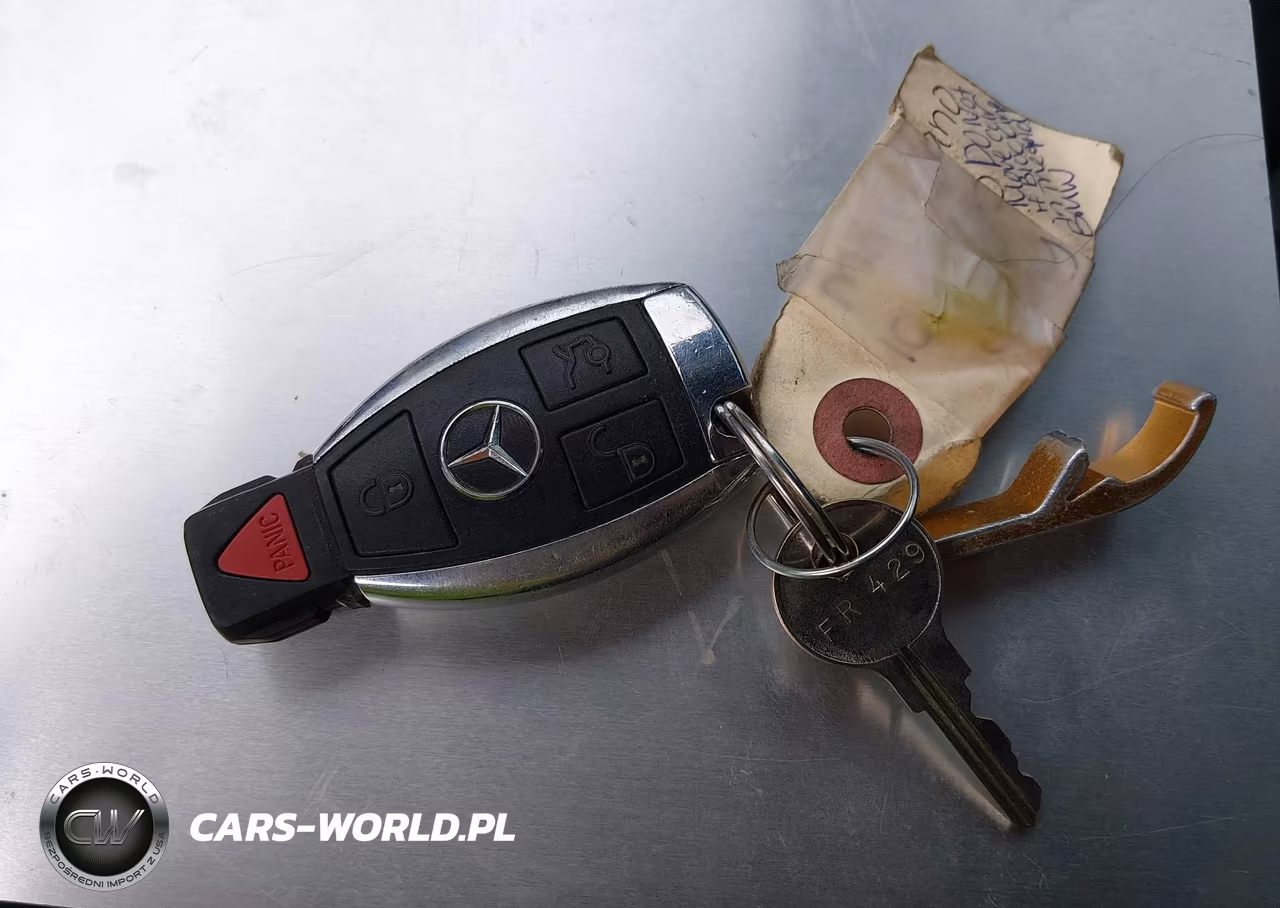2010 Mercedes-Benz C 300 Luxury 4Matic VIN:WDDGF8BB9AF448705 - 11