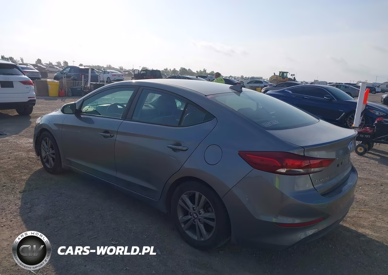 2018 Hyundai Elantra Sel VIN:5NPD84LF9JH293807 - 3