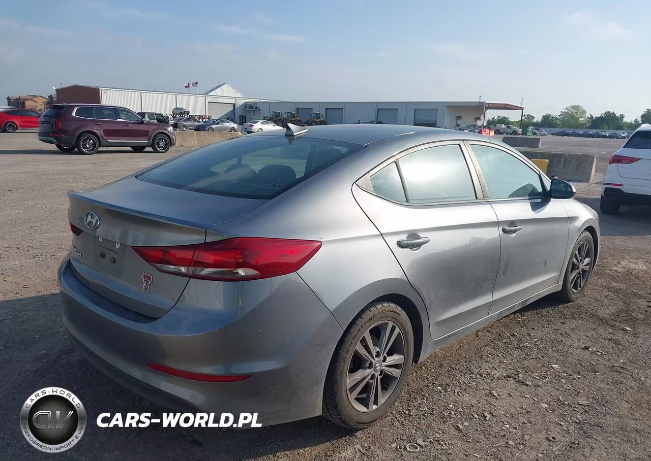 2018 Hyundai Elantra Sel VIN:5NPD84LF9JH293807 - 4