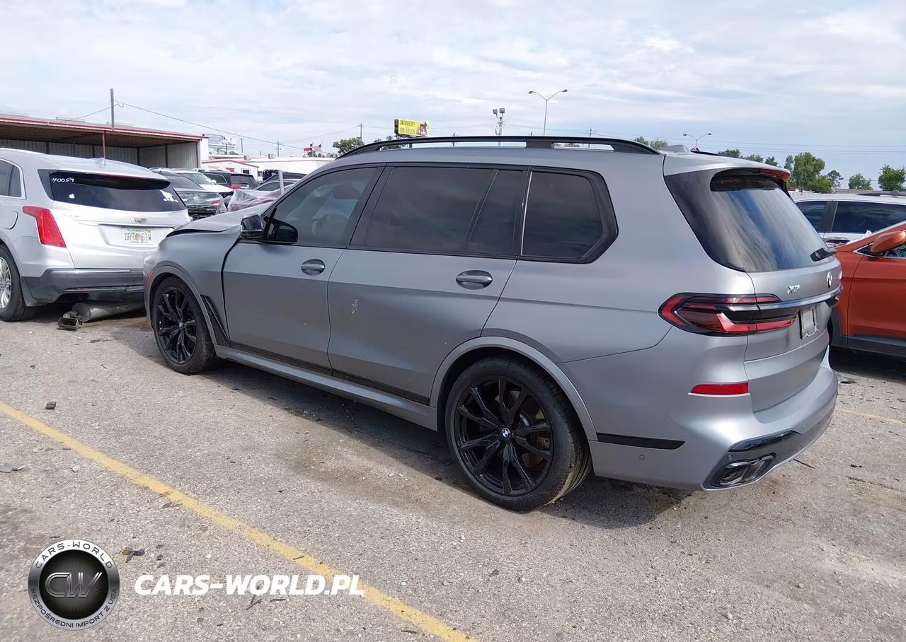 2025 BMW X7 M60I VIN:5UX33EM03S9X67382 - 3