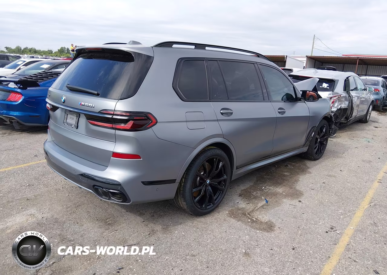 2025 BMW X7 M60I VIN:5UX33EM03S9X67382 - 4