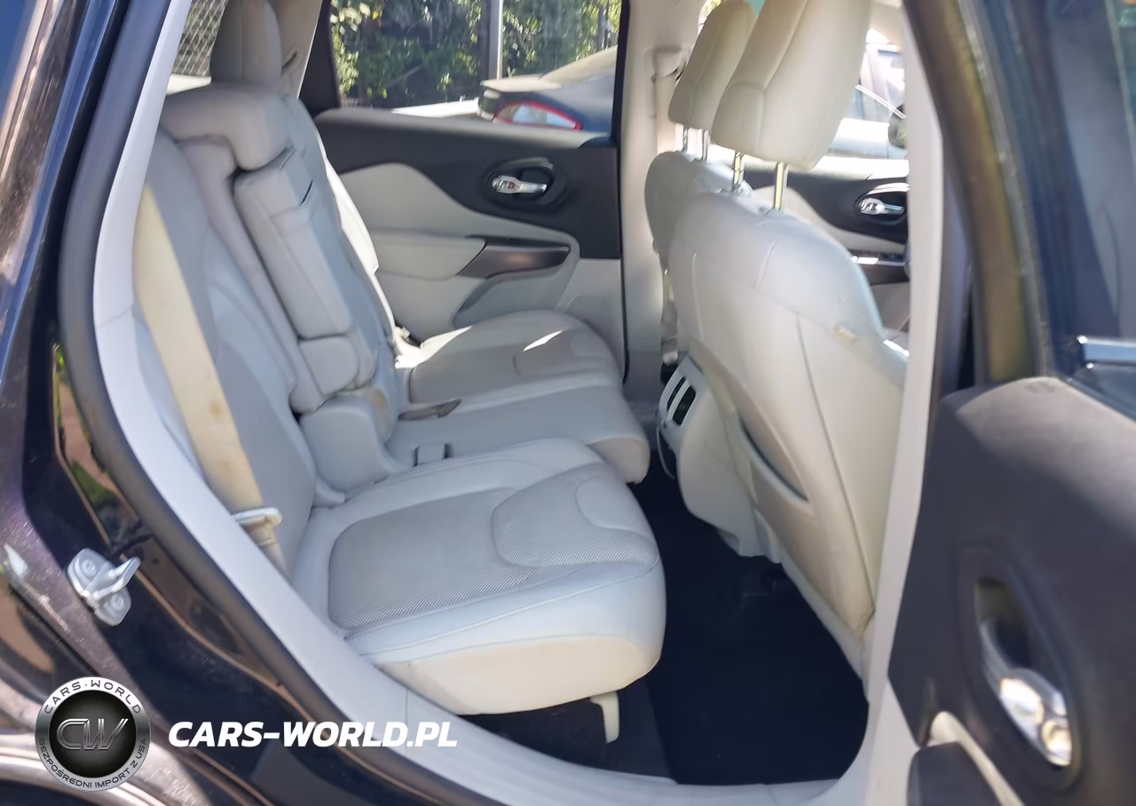2019 Jeep Cherokee Limited Fwd VIN:1C4PJLDX5KD243593 - 8