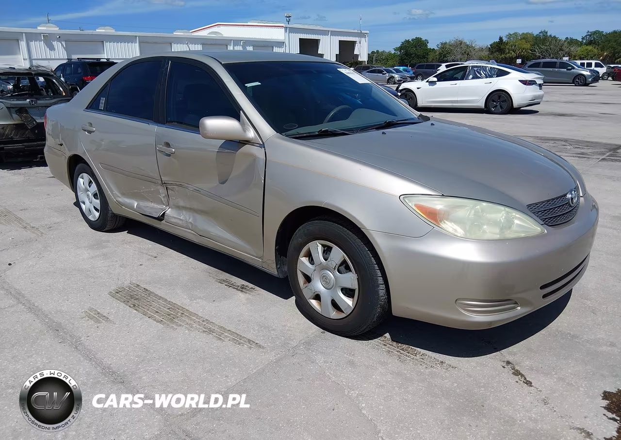 2004 Toyota Camry Le